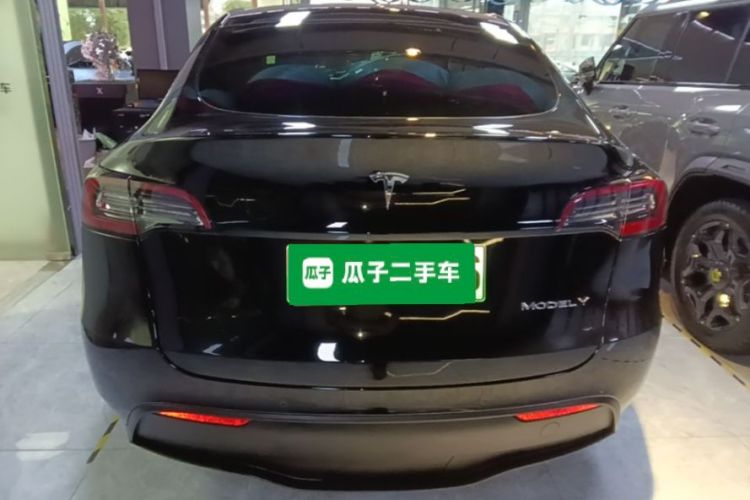 Tesla Model Y 2021 #6 Tesla Model Y 2021 car image #6