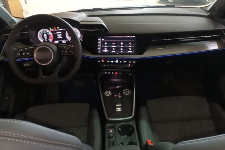 Audi A3 2022 immagine di auto #11