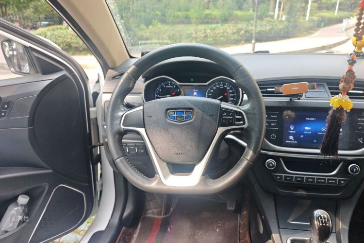 GEELY Emgrand 2017 #12 GEELY Emgrand 2017 car image #12