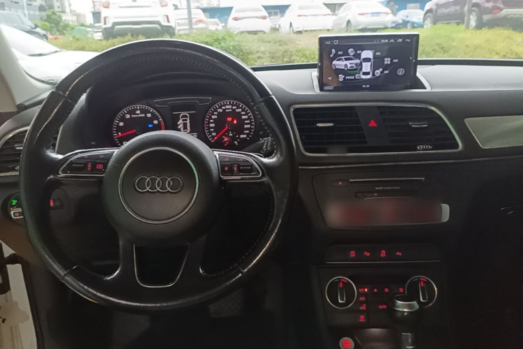 Audi Q3 2019 #11 Audi Q3 2019 car image #11
