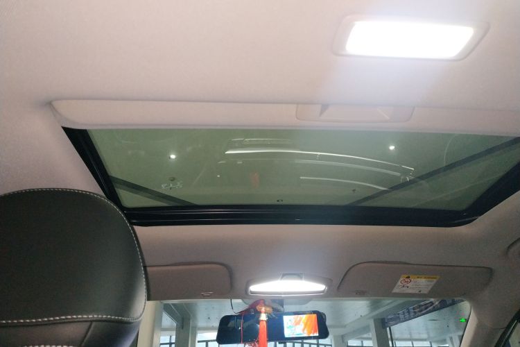 GEELY Emgrand 2024 car image #18