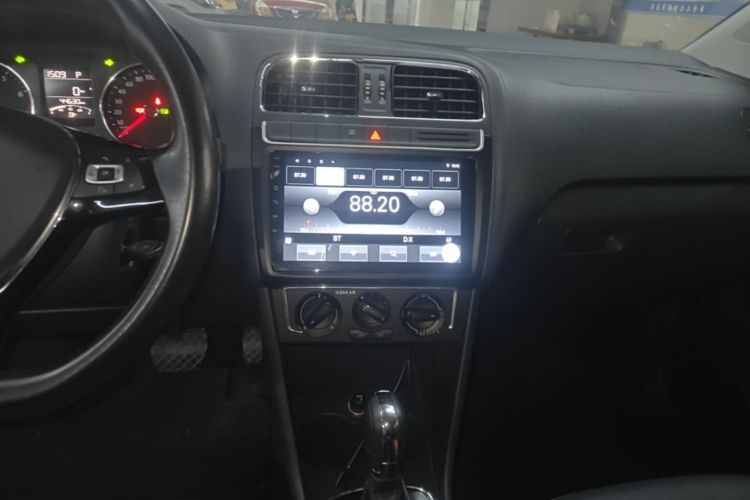 Volkswagen Polo 2016 #13 Volkswagen Polo 2016 car image #13
