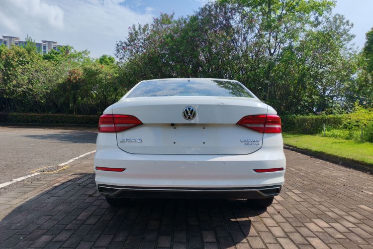 Volkswagen Lavida 2020 car image #6