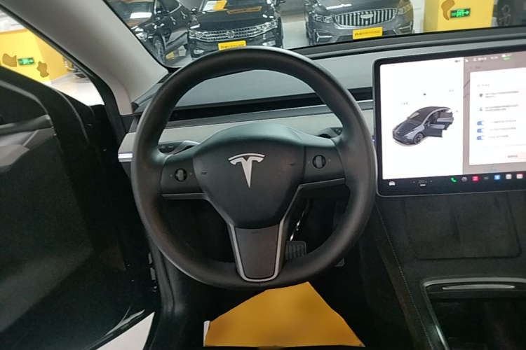 Tesla Model Y 2024 #12 Tesla Model Y 2024 car image #12