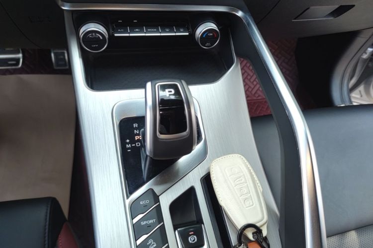 GEELY Coolray 2020 #14 GEELY Coolray 2020 car image #14