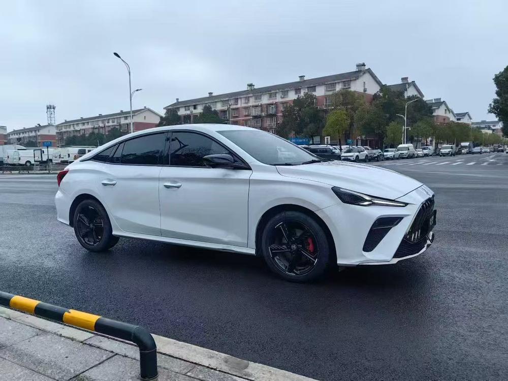 MG 5 Scorpio 2022 car image #3