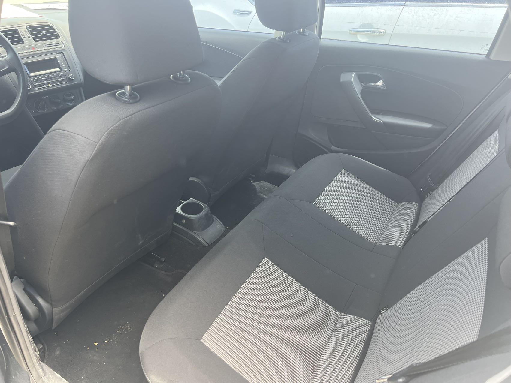 Volkswagen Polo 2016 car image #3