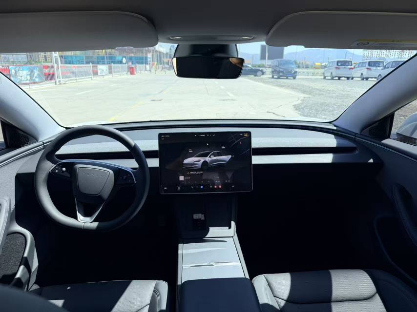 Tesla Model 3 2026 #4 Tesla Model 3 2026 car image #4