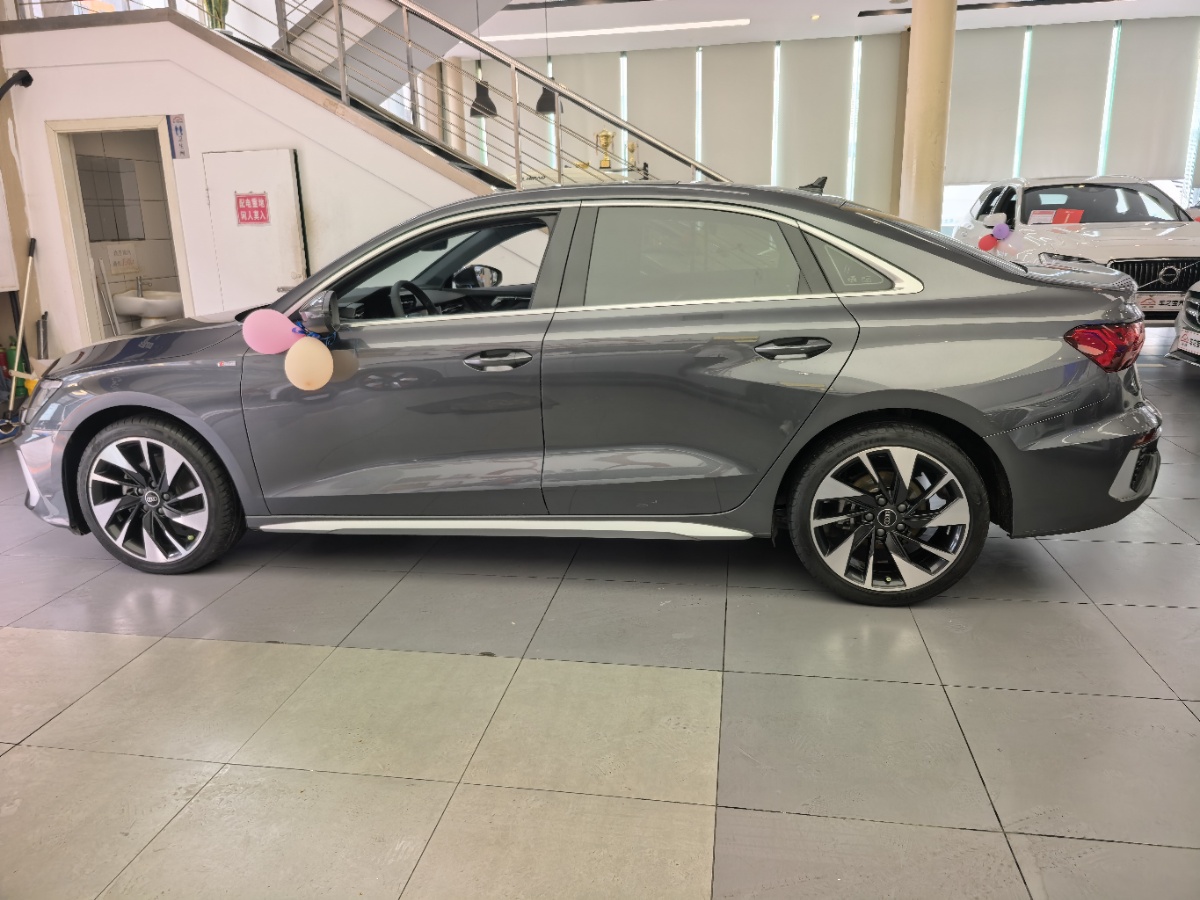 Audi A3 2023 car image #5