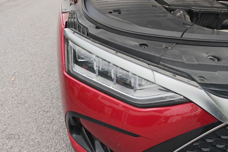 BYD Han 2023 immagine di auto #8