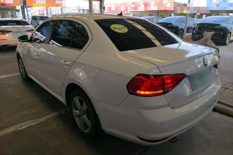 Volkswagen Lavida 2019 car image #5