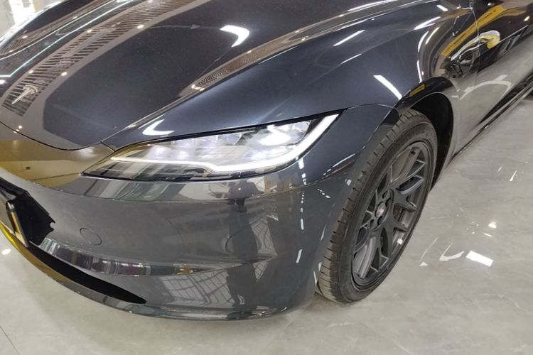 Tesla Model 3 2025 صورة سيارة #23