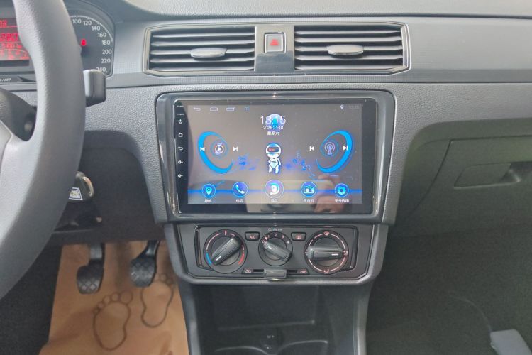 Volkswagen Santana 2019 car image #13