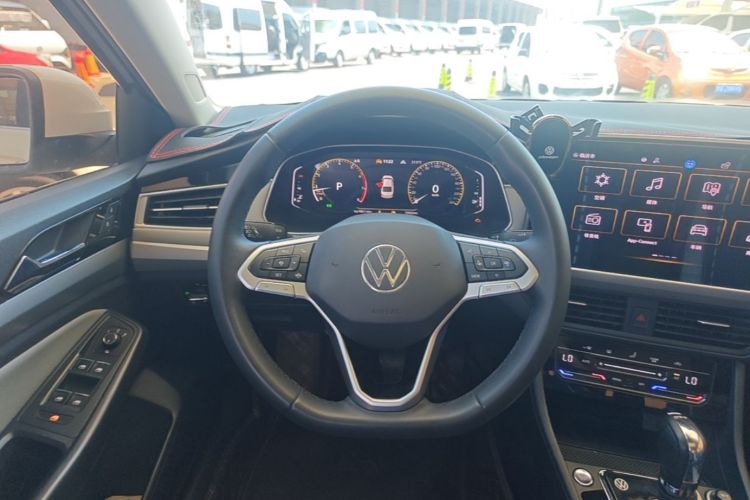 Volkswagen Bora 2023 car image #15