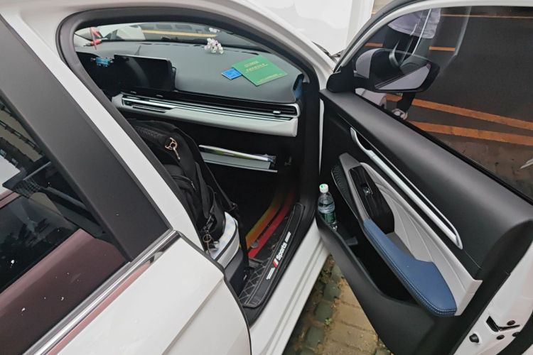 GEELY Emgrand 2023 #23 GEELY Emgrand 2023 car image #23