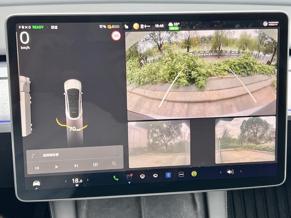 Tesla Model Y 2024 #8 Tesla Model Y 2024 car image #8