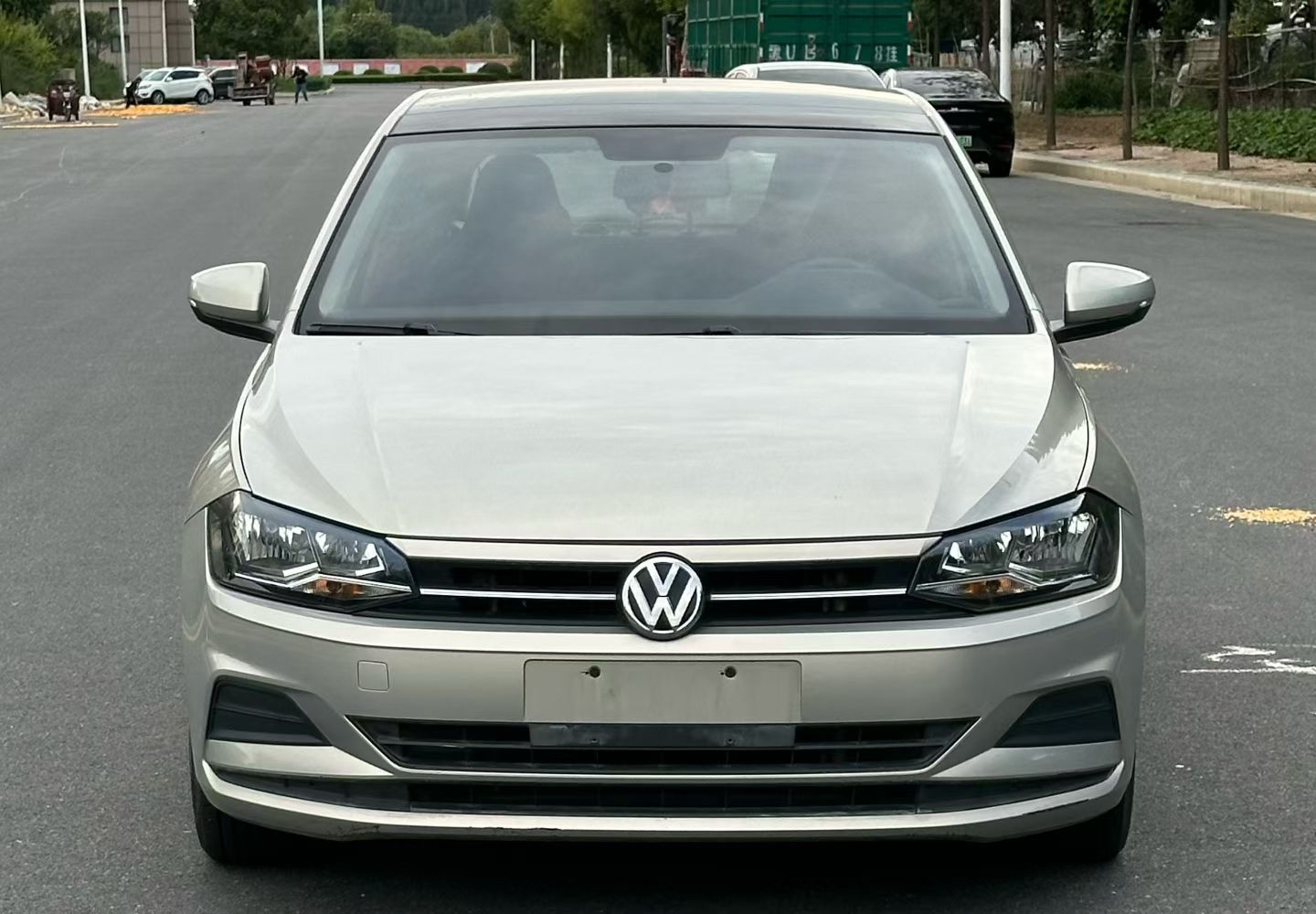 Volkswagen Polo 2020 car image #2