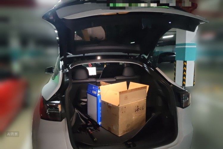 Tesla Model Y 2022 car image #21