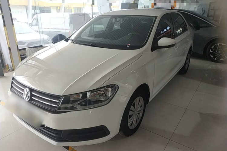 Volkswagen Santana 2017 car image #2