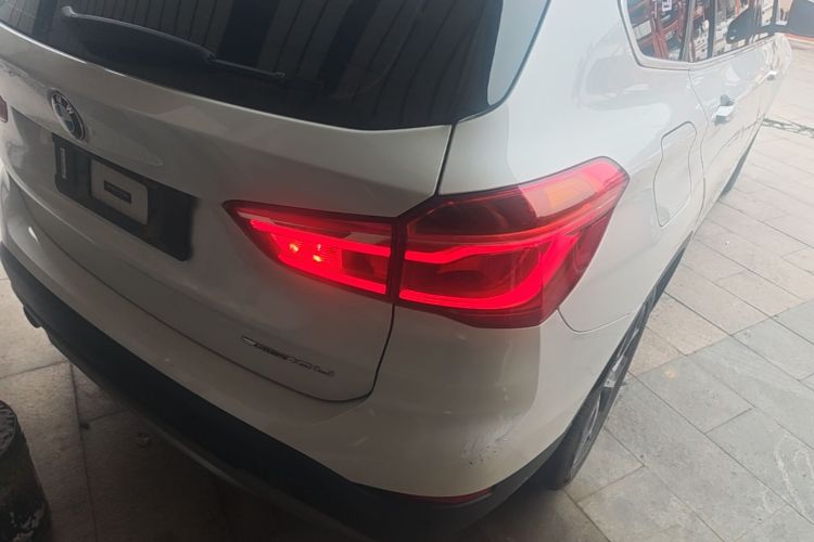 BMW X1 2019 #8 BMW X1 2019 car image #8