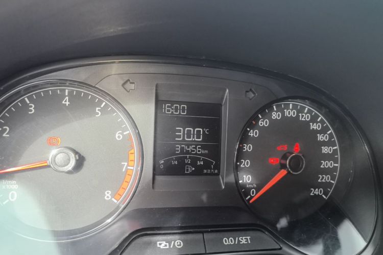 Volkswagen Polo 2016 #12 Volkswagen Polo 2016 car image #12