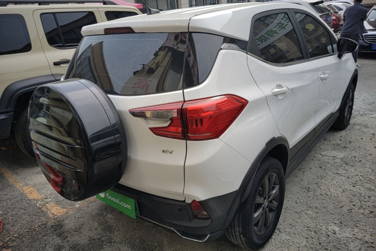 BYD Yuan New Energy 2019 #7 BYD Yuan New Energy 2019 immagine di auto #7