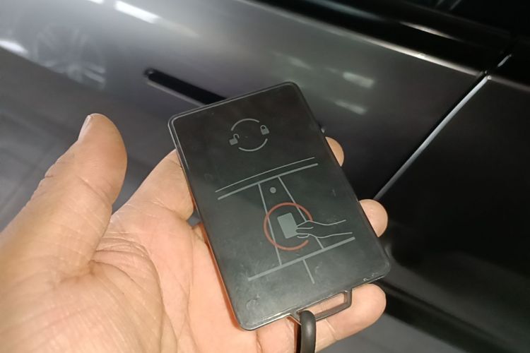 Tesla Model 3 2021 car image #9