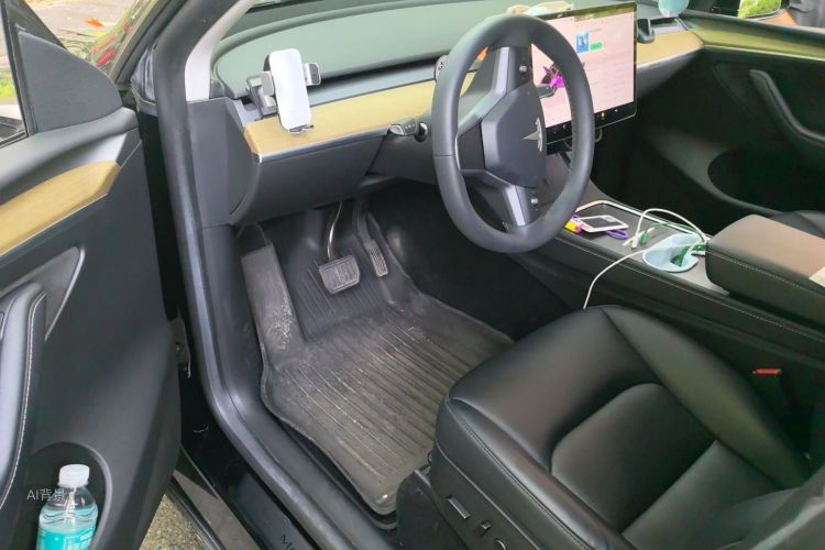 Tesla Model Y 2022 #18 Tesla Model Y 2022 car image #18