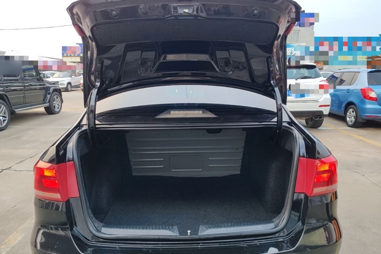 Volkswagen Santana 2016 car image #19