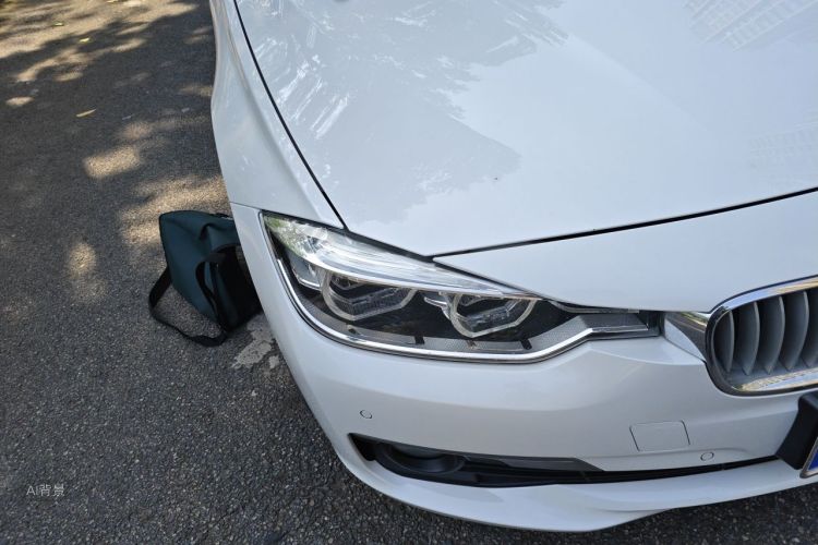 BMW 3 Series 2018 #8 BMW 3 Series 2018 car image #8
