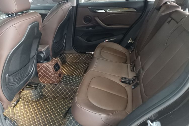 BMW X1 2018 immagine di auto #13