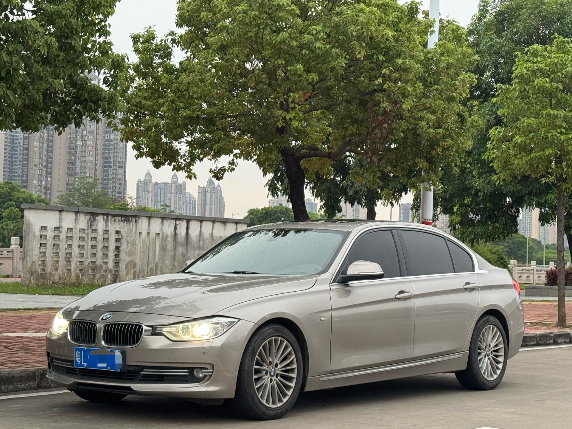 BMW 3 Series 2015 BMW 3 Series 2015 car image
