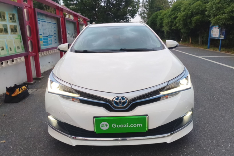 Toyota Corolla Hybird E+ 2020 car image #3