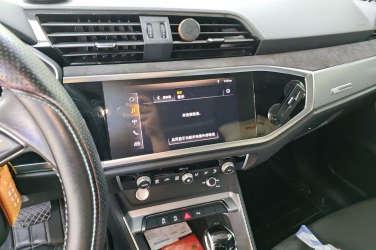 Audi Q3 2019 #15 Audi Q3 2019 car image #15