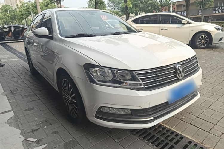 Volkswagen Lavida 2015 car image #4
