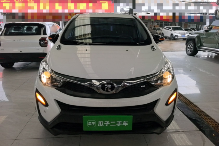 BYD Yuan 2017 #3 BYD Yuan 2017 car image #3