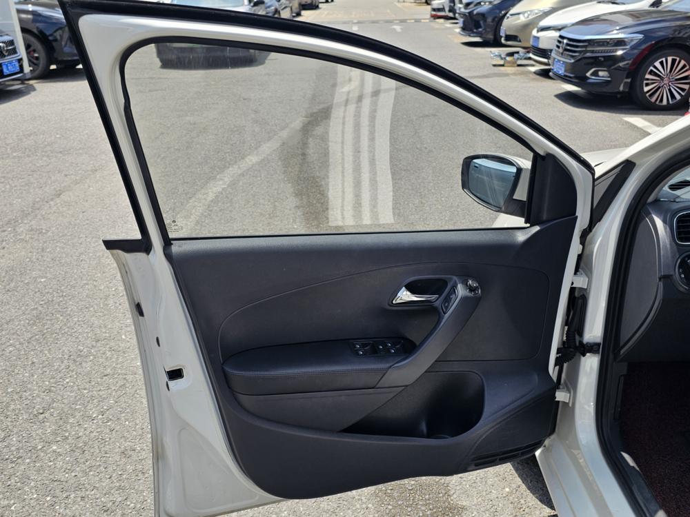 Volkswagen Polo 2018 #14 Volkswagen Polo 2018 car image #14