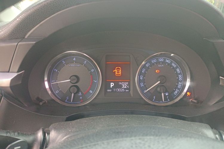 Toyota Corolla 2015 immagine di auto #13