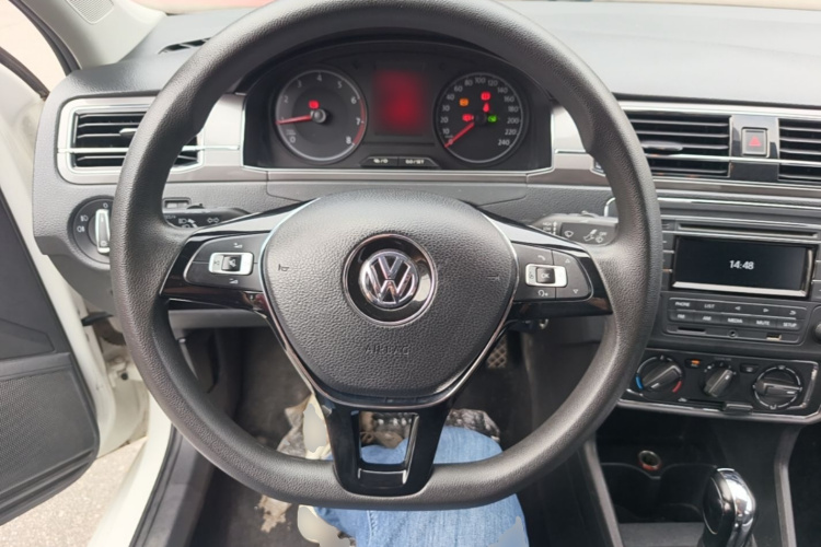 Volkswagen Santana 2016 #12 Volkswagen Santana 2016 car image #12