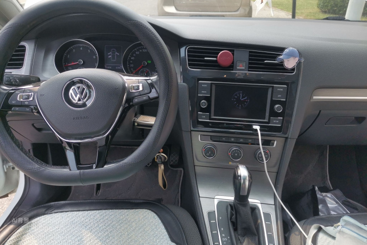 Volkswagen Golf 2016 car image #11