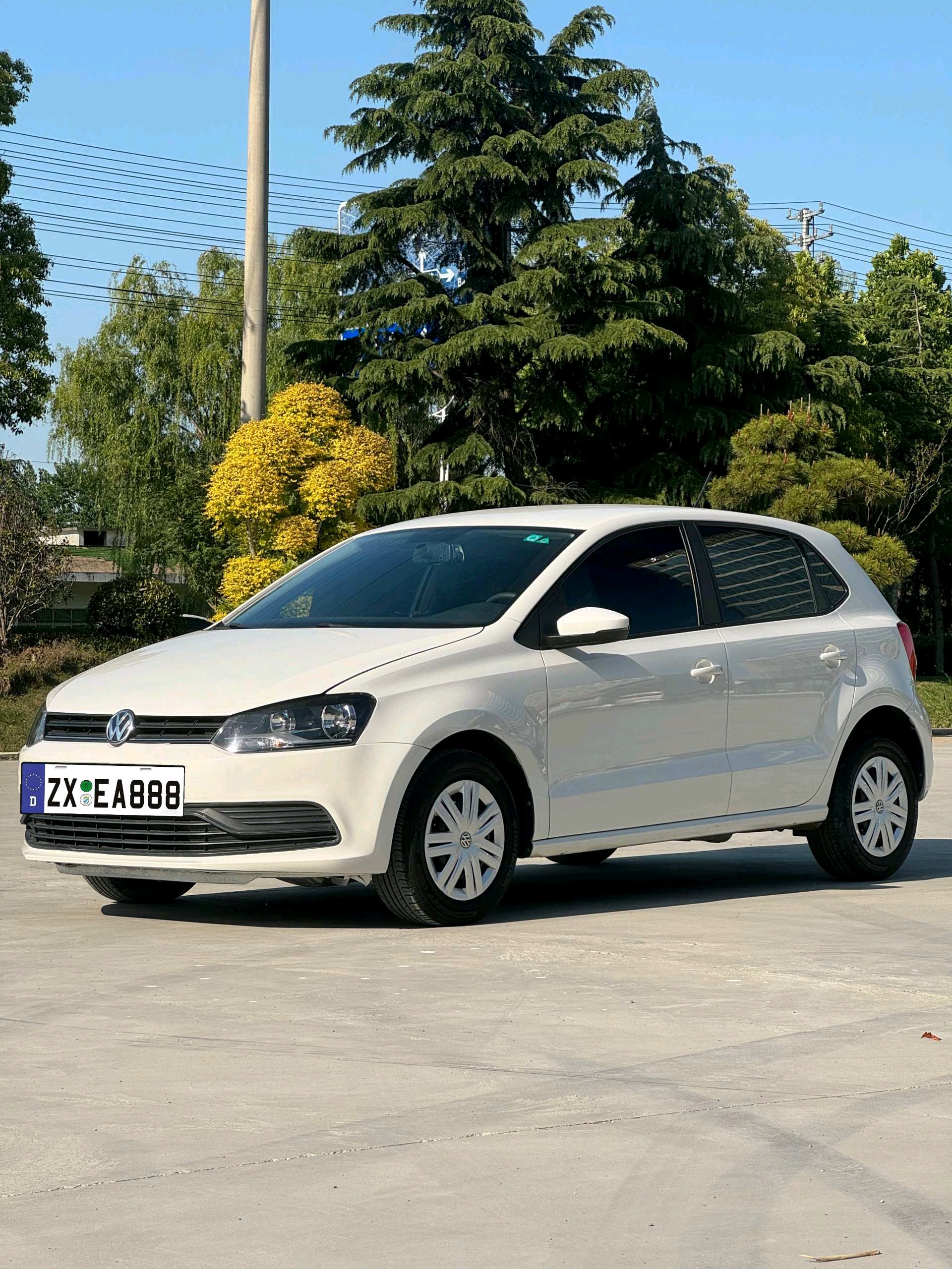 Volkswagen Polo 2018 Volkswagen Polo 2018 car image