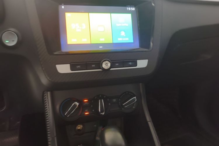 MG ZS 2017 car image #17