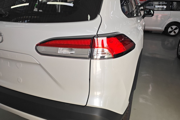 Toyota Corolla Cross 2026 #8 Toyota Corolla Cross 2026 car image #8