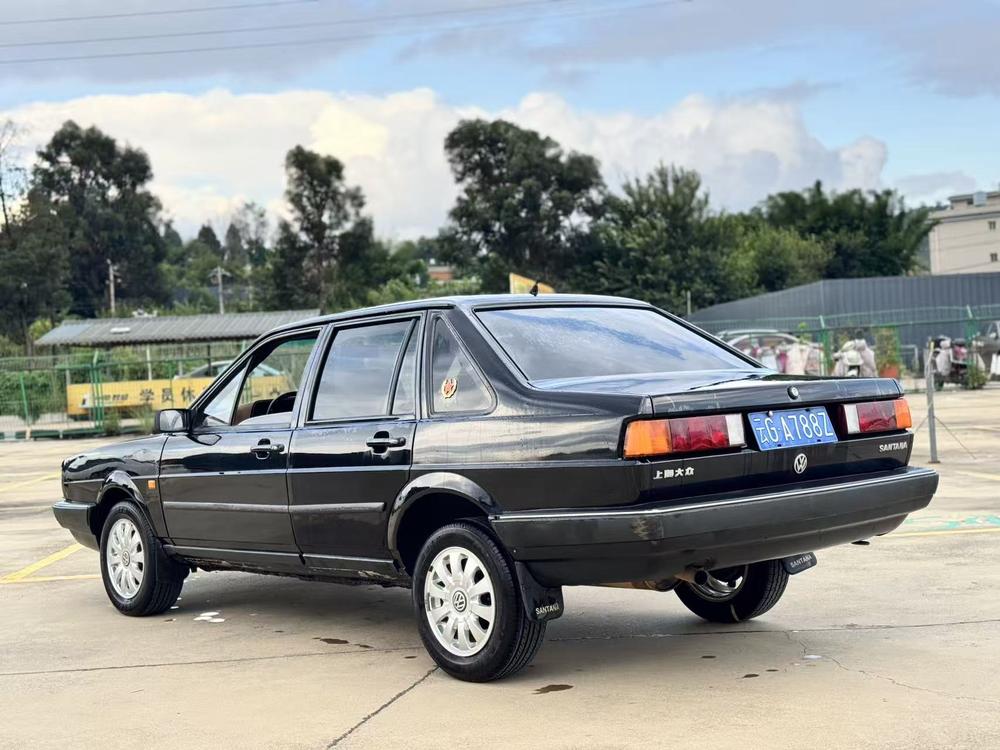 Volkswagen Santana Classic 2012 immagine di auto #5
