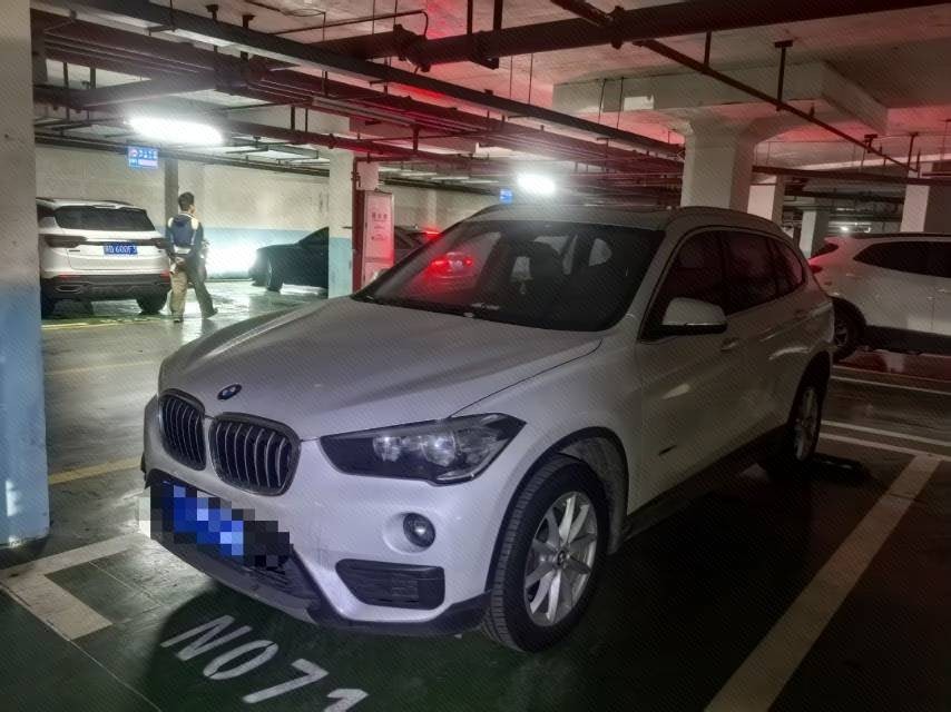 BMW X1 2018 BMW X1 2018 car image