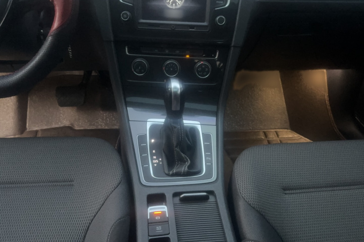 Volkswagen Golf 2017 #16 Volkswagen Golf 2017 car image #16