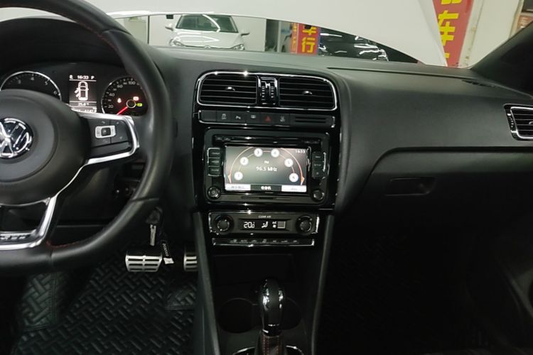 Volkswagen Polo 2019 #13 Volkswagen Polo 2019 car image #13