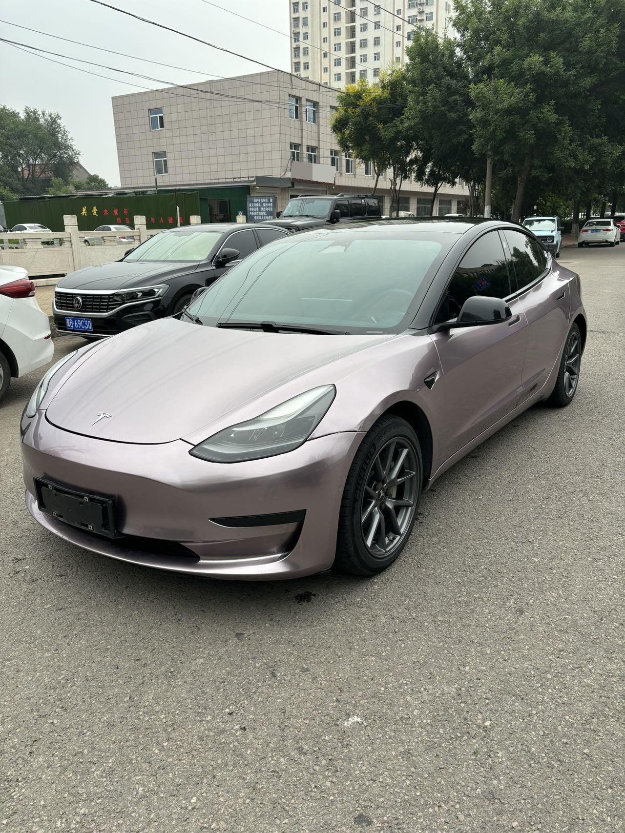 Tesla Model 3 2021 car image 