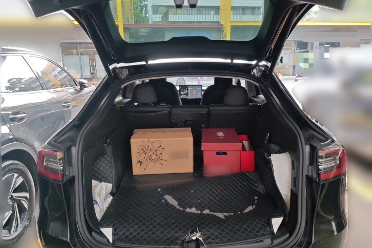 Tesla Model Y 2021 #21 Tesla Model Y 2021 car image #21