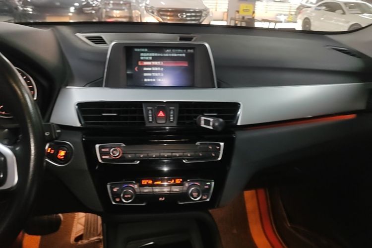 BMW X1 2019 car image #13